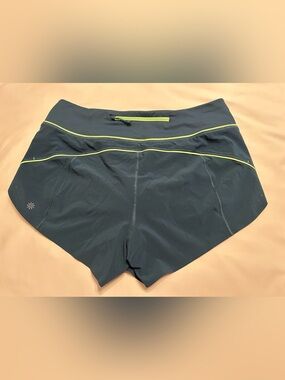 Athleta Run With It Short Oceanic Teal Green/ Lime Size Medium